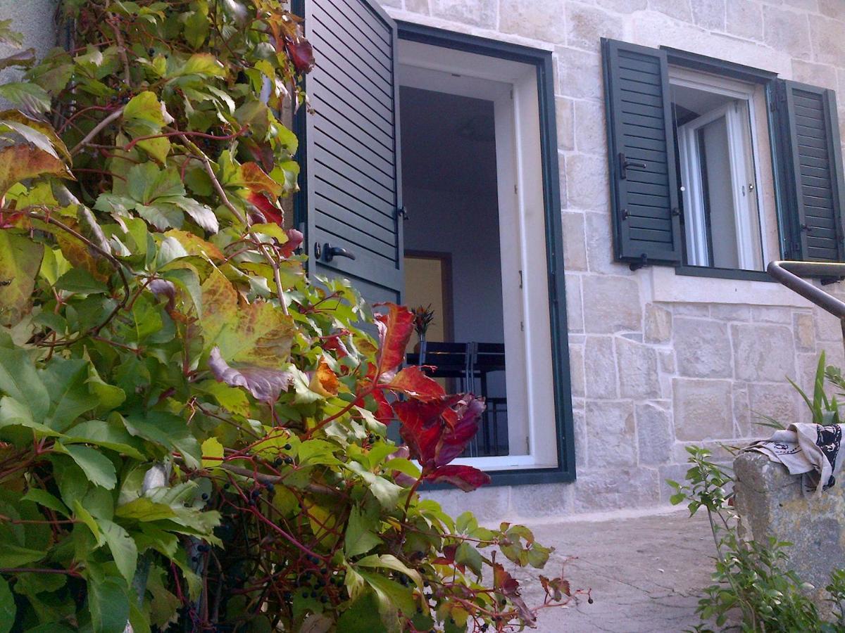 Beach Apartment Renco Sumpetar ภายนอก รูปภาพ