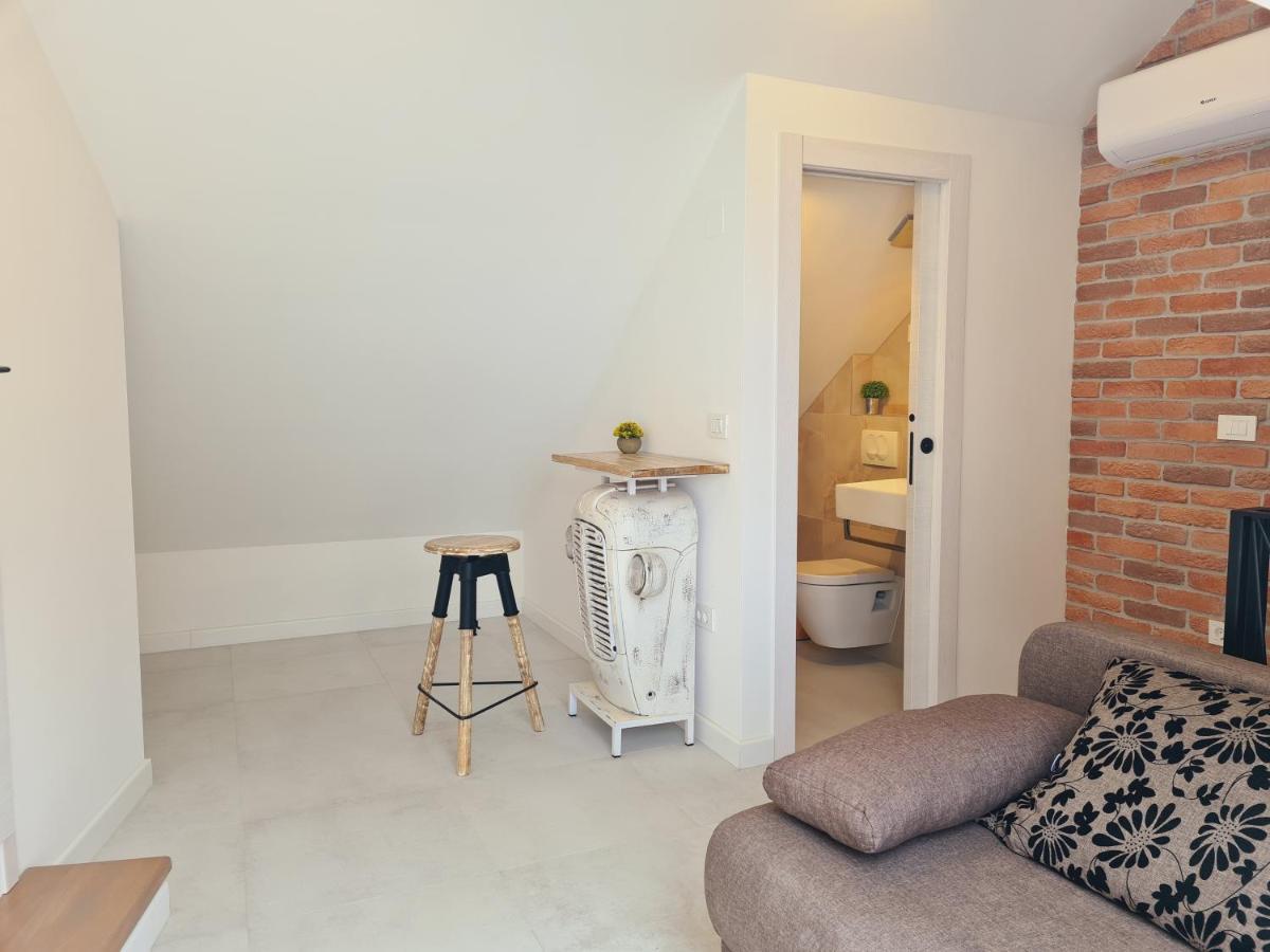 Beach Apartment Renco Sumpetar ภายนอก รูปภาพ